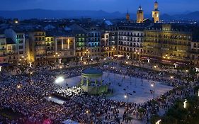 Iraipe Pamplona Hostal Auto Check-In